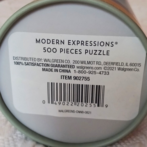 🐕🐶🦮🐩NIB Dogs of the World Puzzle new in box - Picture 4 of 6